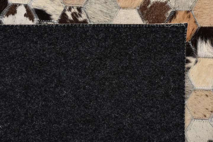 5' 1 x 8' Cowhide Rug