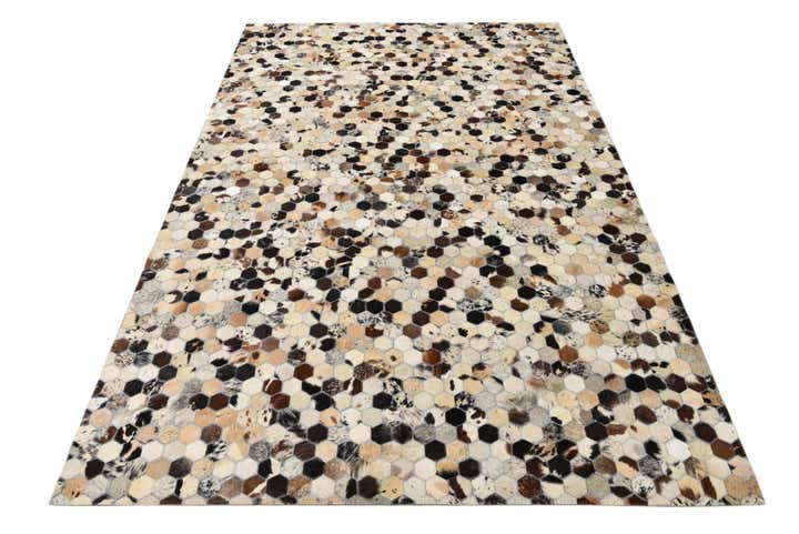5' 1 x 8' Cowhide Rug