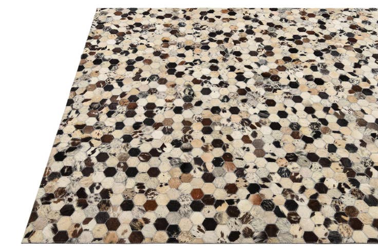 Detail image of 5' x 7' 10 Cowhide Rug