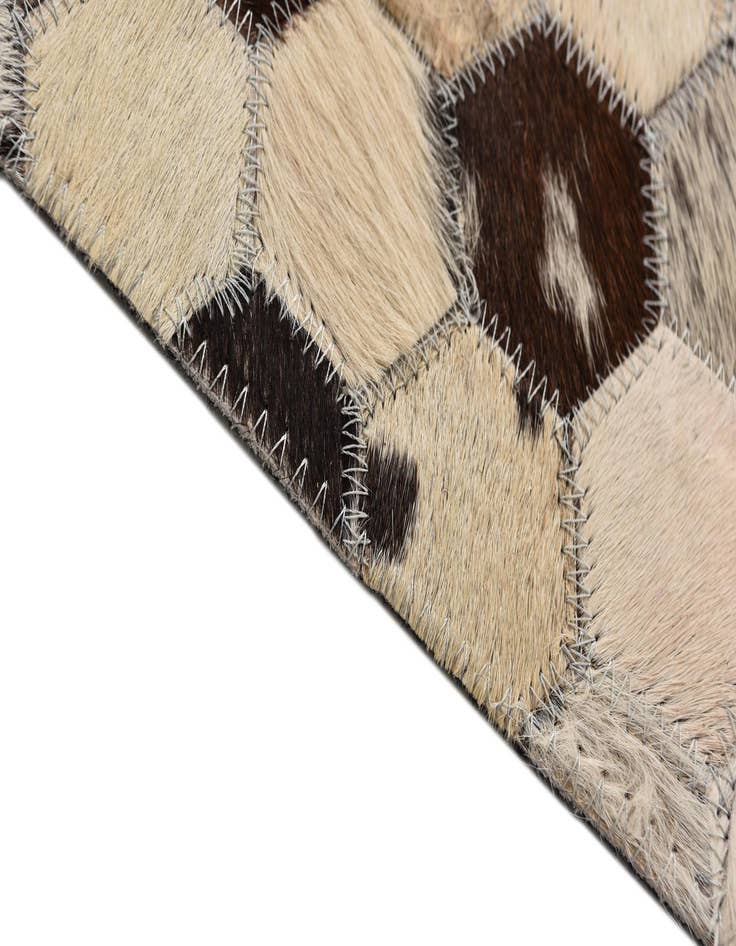 Detail image of 5' x 7' 10 Cowhide Rug