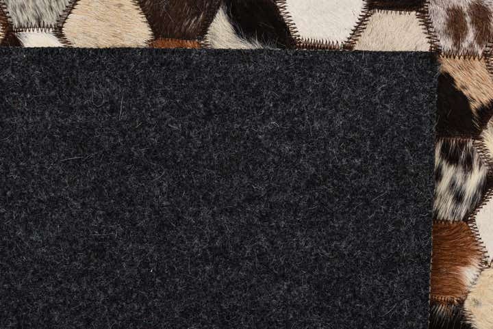 5' 2 x 8' 2 Cowhide Rug