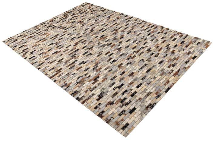5' 4 x 7' 8 Cowhide Rug