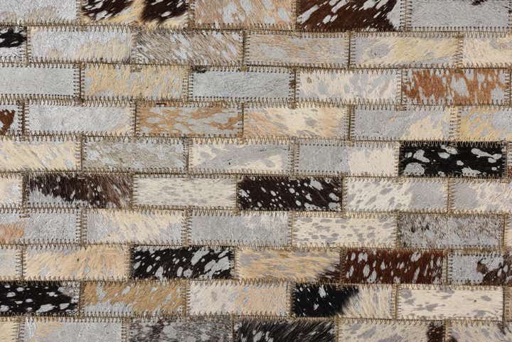 5' 4 x 7' 8 Cowhide Rug