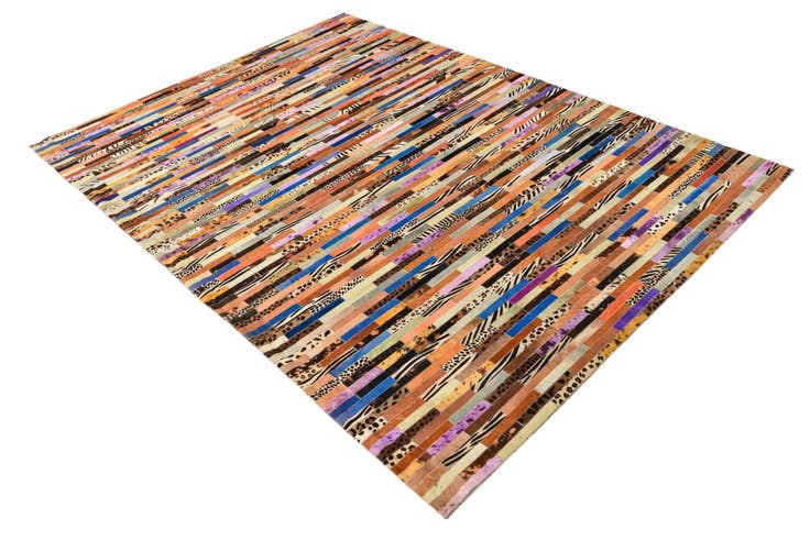 Detail image of 5' 6 x 7' 9 Cowhide Rug