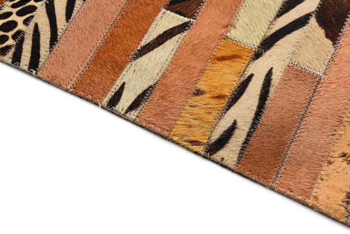 5' 6 x 7' 9 Cowhide Rug