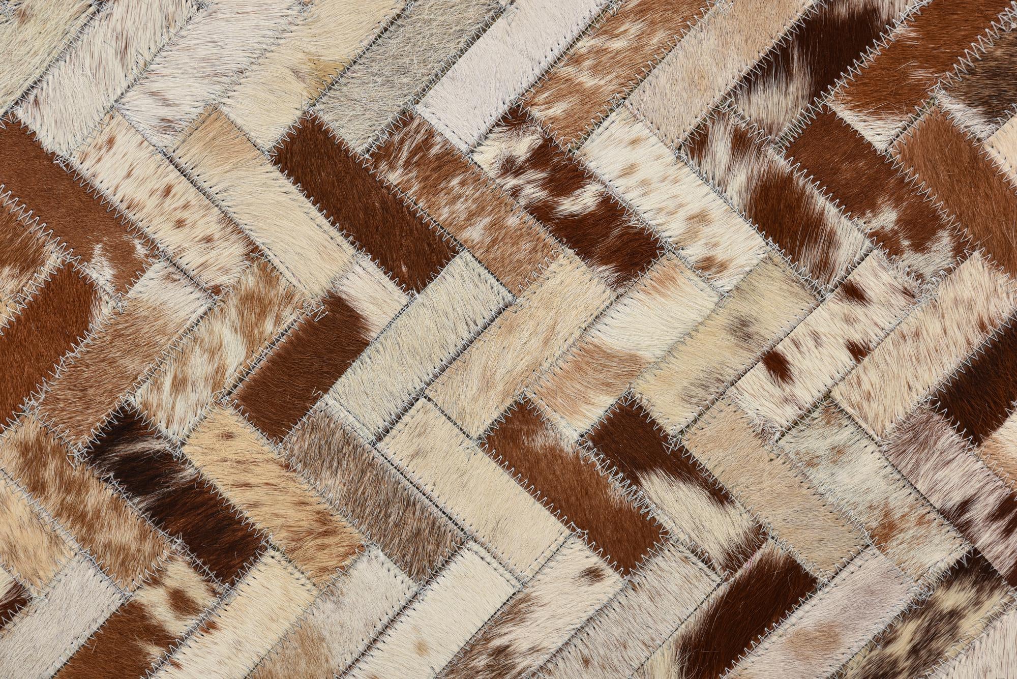 5' x 7' 9 Cowhide Rug