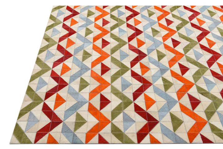 5' x 7' 9 Cowhide Rug
