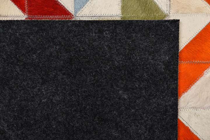 5' x 7' 9 Cowhide Rug