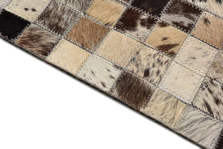 5' x 8' Cowhide Rug