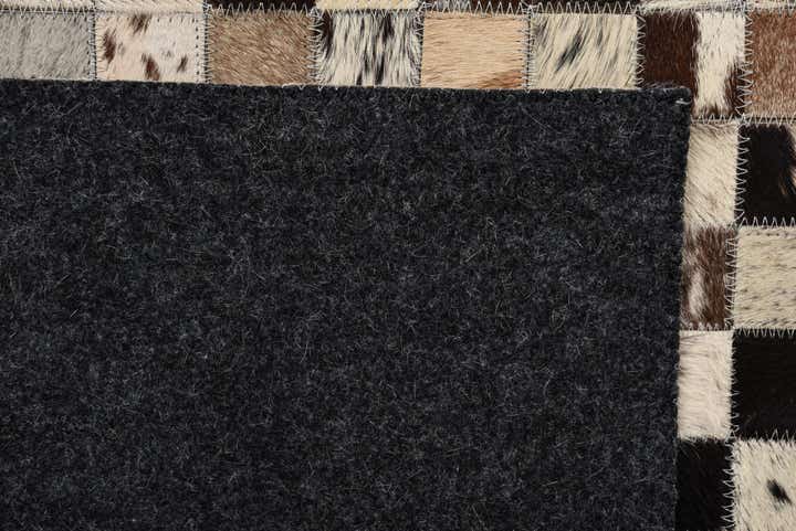 5' x 8' Cowhide Rug