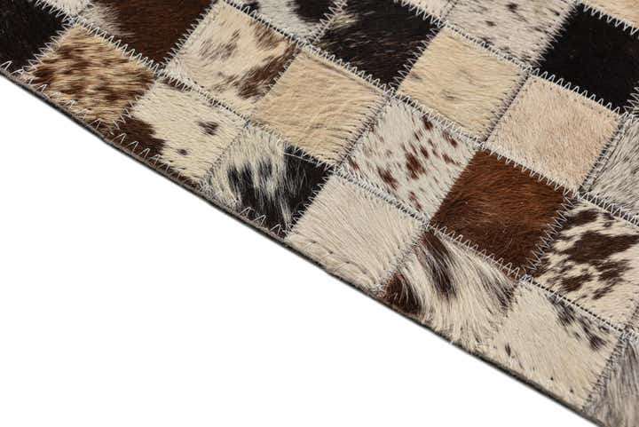 5' x 8' Cowhide Rug