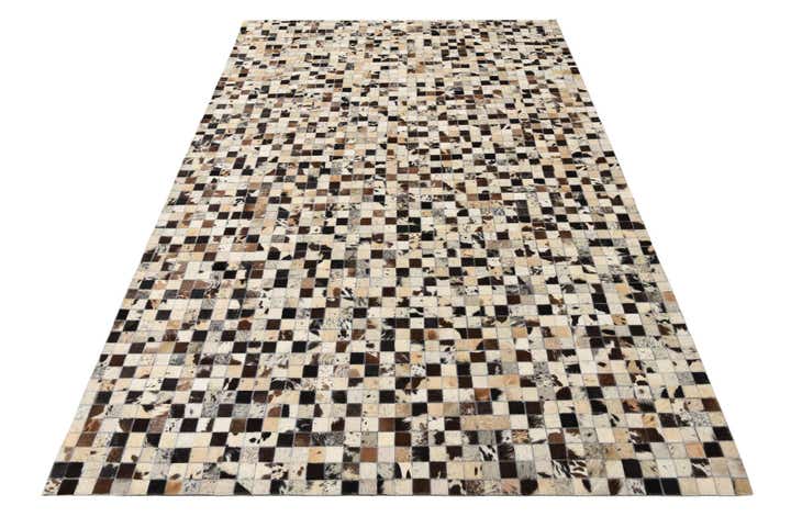 5' 1 x 8' Cowhide Rug