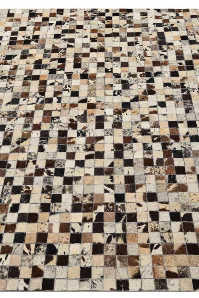 5' 1 x 8' Cowhide Rug