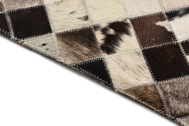 Detail image of 5' 4 x 7' 7 Cowhide Rug