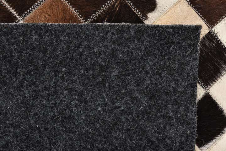 5' 4 x 7' 7 Cowhide Rug