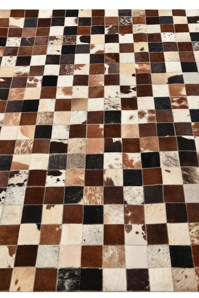 5' 2 x 8' Cowhide Rug