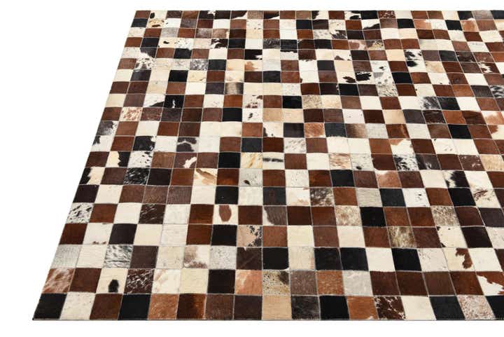 5' 1 x 8' Cowhide Rug