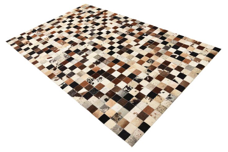 Detail image of 5' x 7' 10 Cowhide Rug