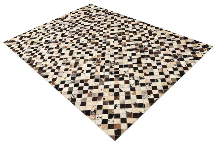 5' 5 x 7' 7 Cowhide Rug