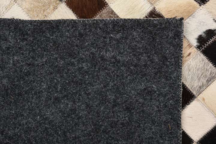 5' 5 x 7' 7 Cowhide Rug