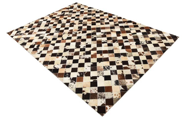 Detail image of 5' 5 x 7' 6 Cowhide Rug