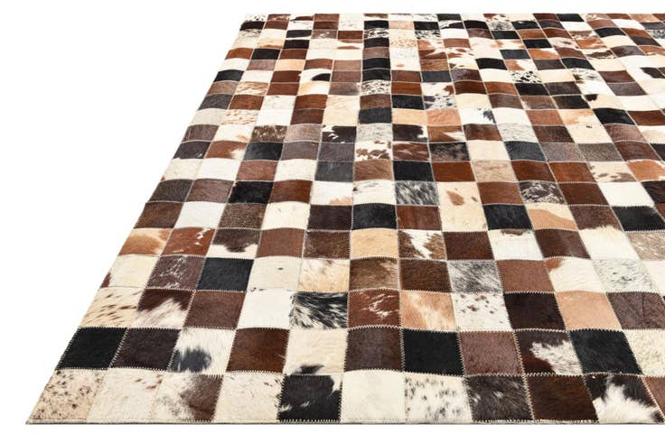 Detail image of 5' x 7' 10 Cowhide Rug