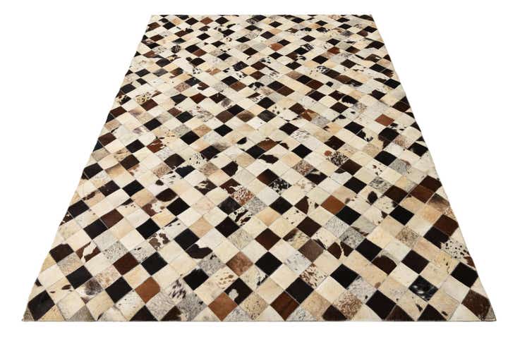 5' 5 x 7' 6 Cowhide Rug