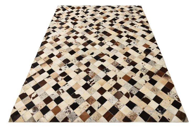 Detail image of 5' 5 x 7' 6 Cowhide Rug