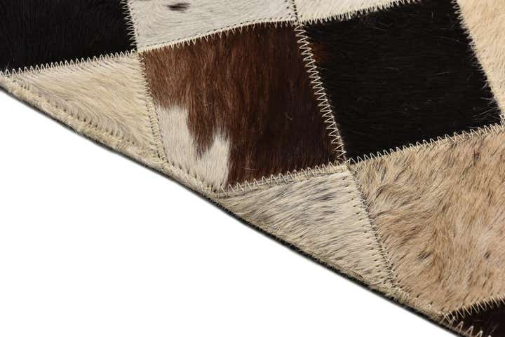 5' 5 x 7' 6 Cowhide Rug
