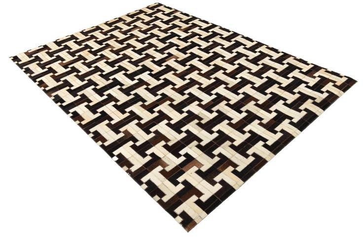 Detail image of 5' 1 x 6' 10 Cowhide Rug