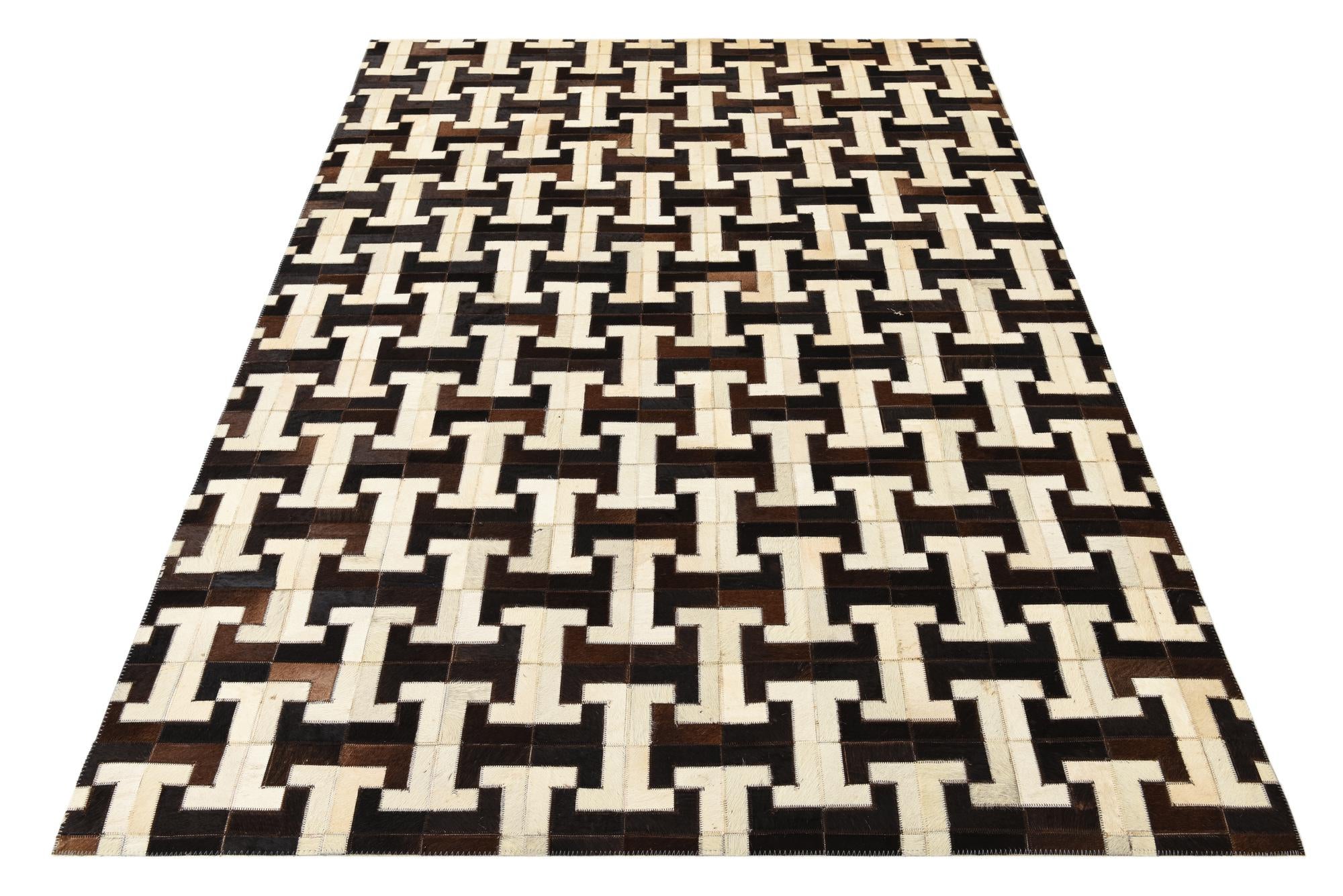 5' 1 x 6' 10 Cowhide Rug