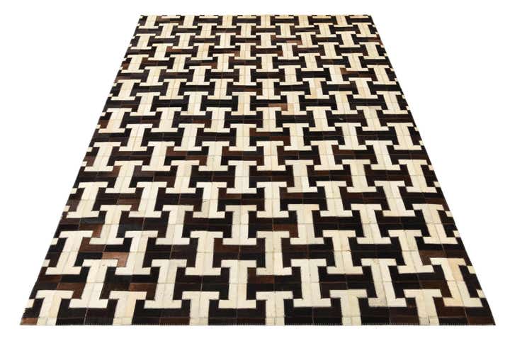 5' 1 x 6' 10 Cowhide Rug
