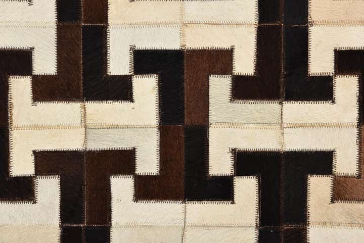 5' 1 x 6' 10 Cowhide Rug