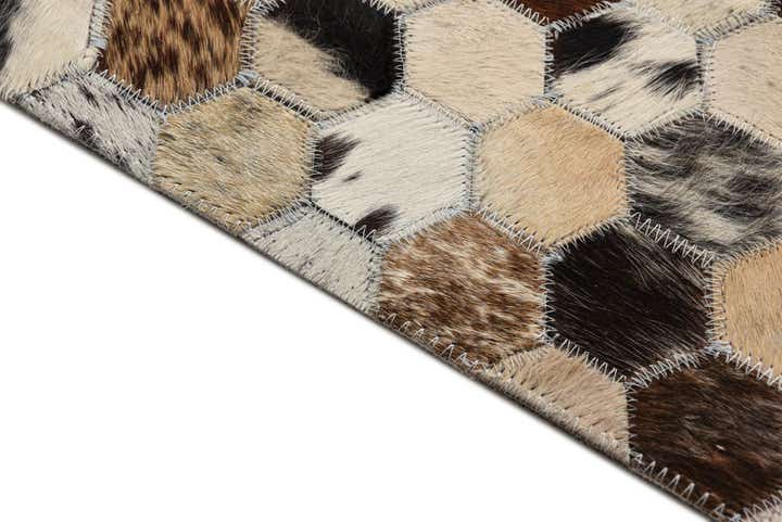 5' 2 x 8' Cowhide Rug
