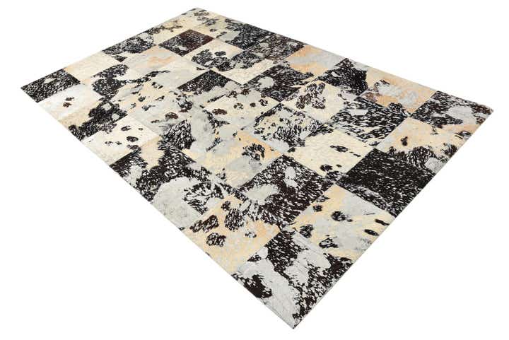 5' x 8' Cowhide Rug