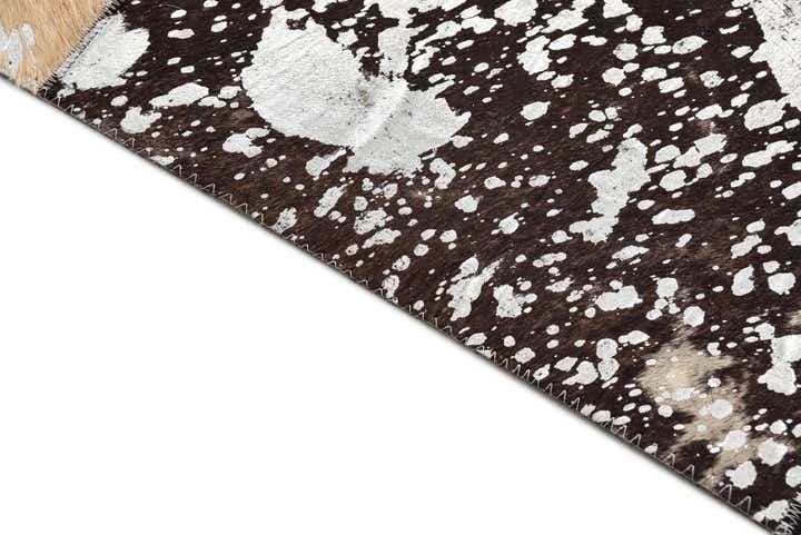 5' x 8' Cowhide Rug