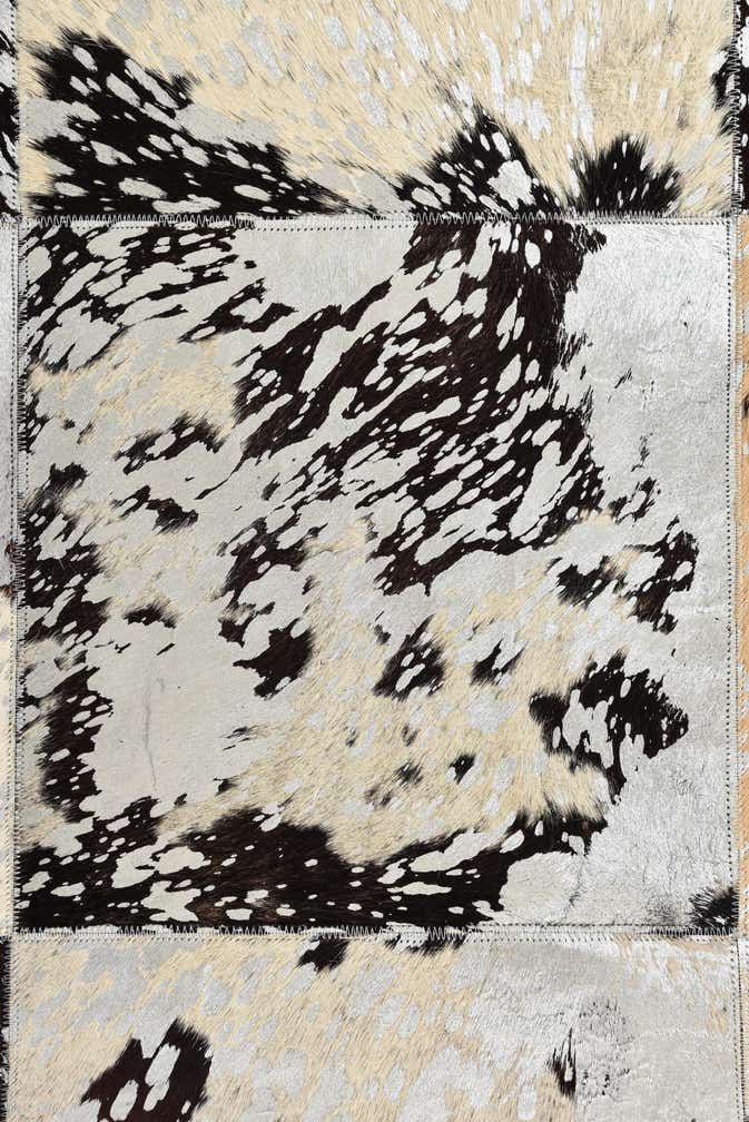 5' x 8' Cowhide Rug