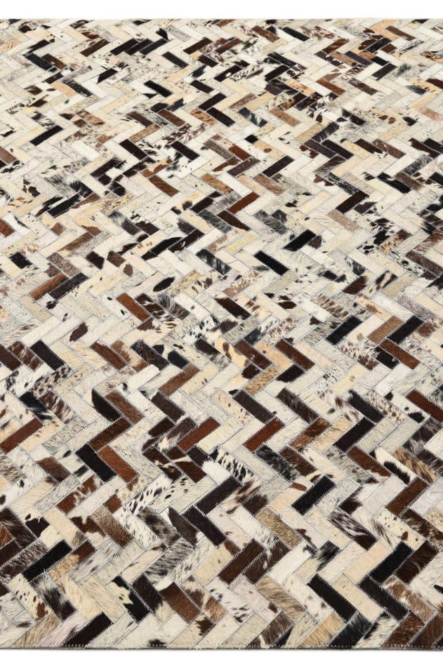 Detail image of 5' x 7' 5 Cowhide Rug