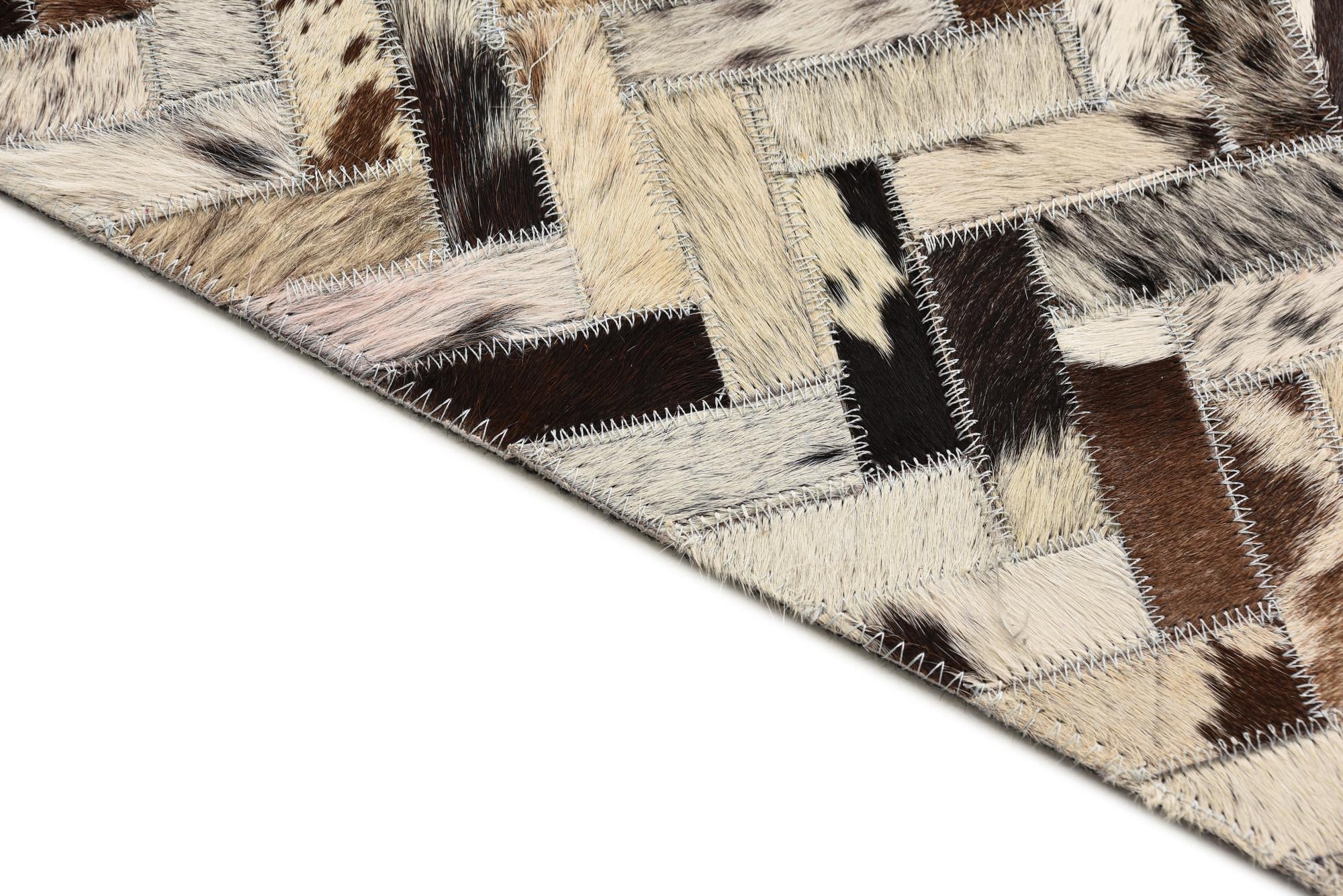 5' x 7' 5 Cowhide Rug