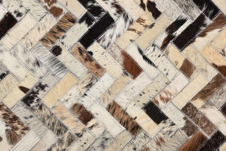 5' x 7' 5 Cowhide Rug