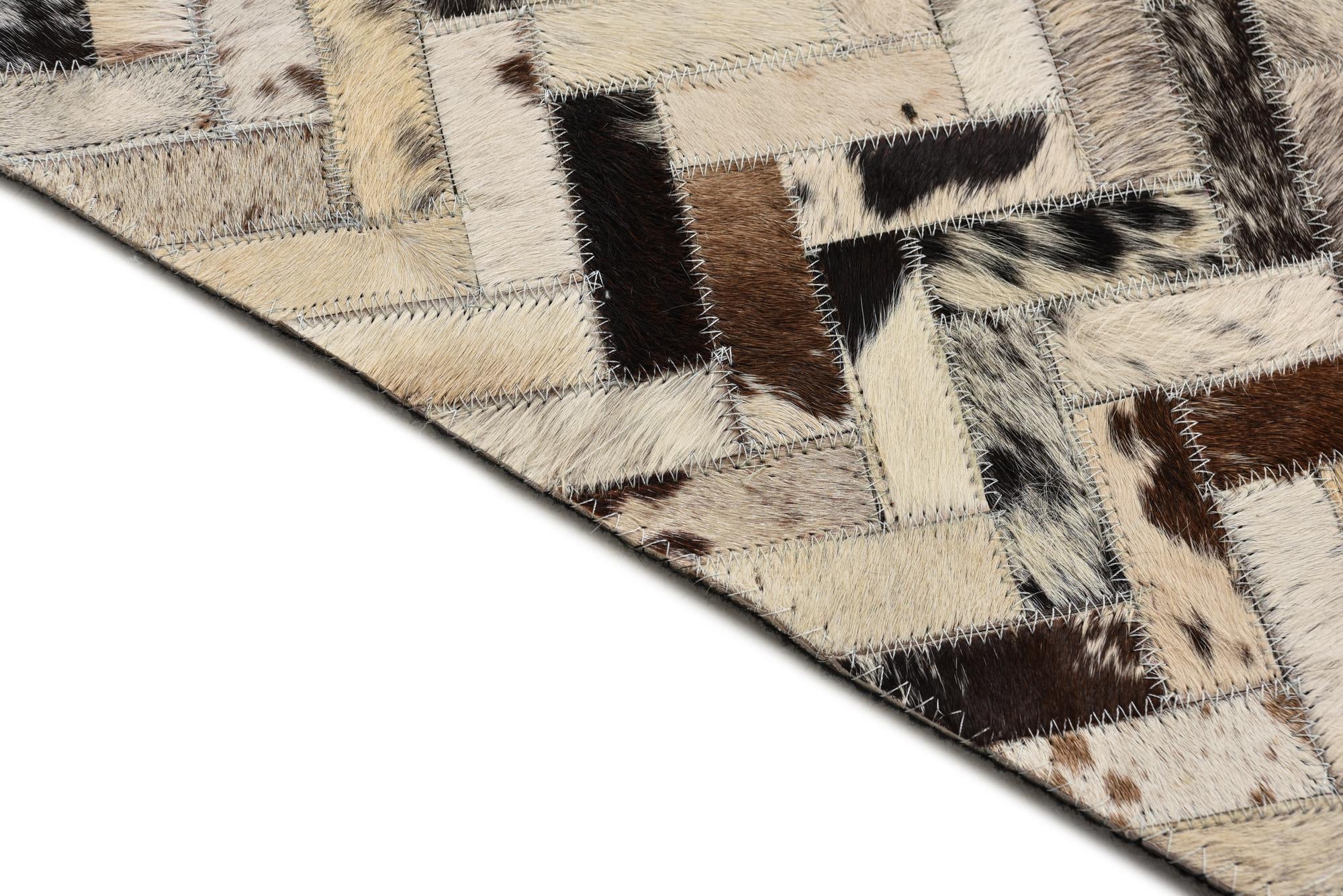 5' 2 x 8' Cowhide Rug