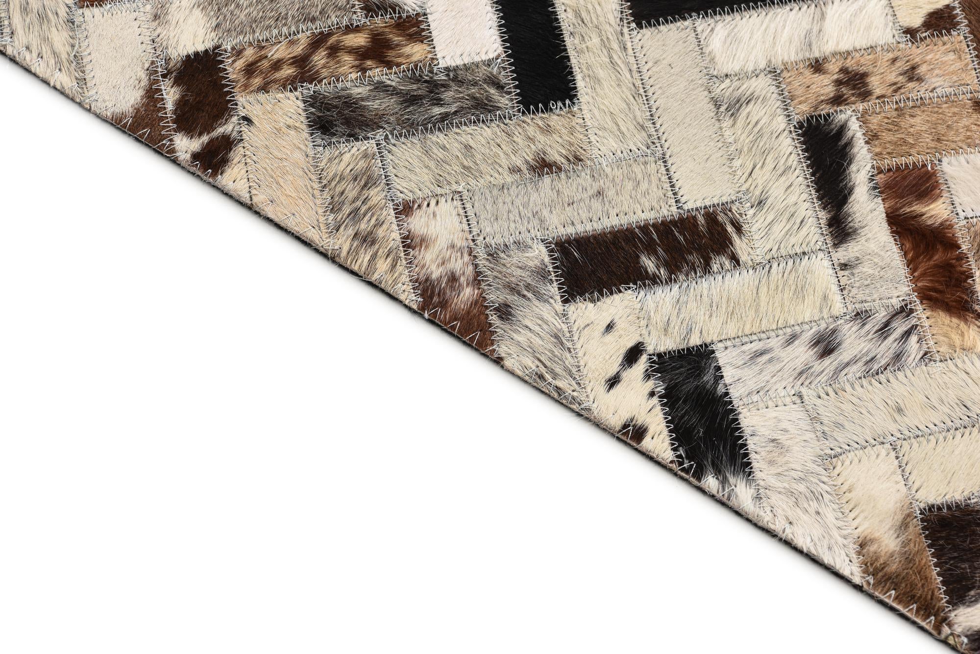 5' x 7' 6 Cowhide Rug