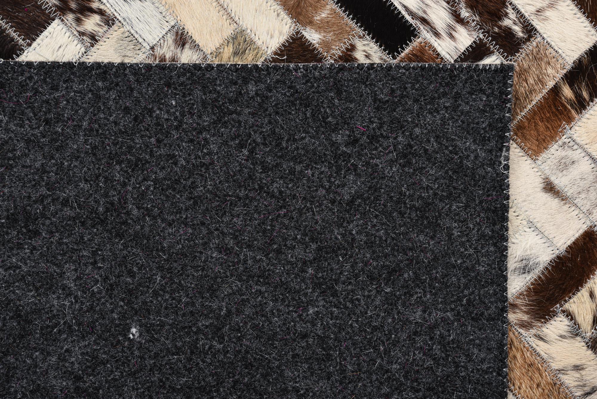 5' x 7' 6 Cowhide Rug