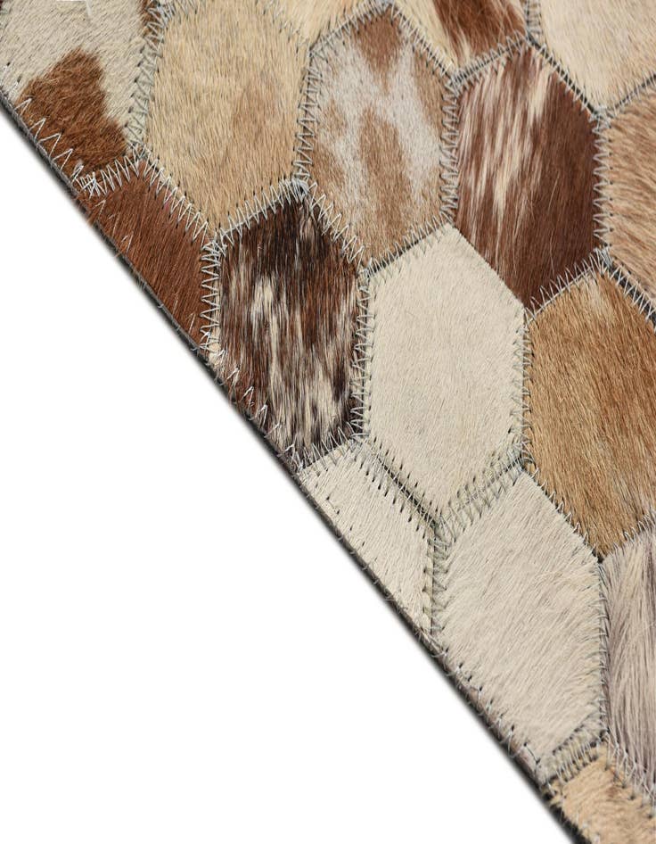 Detail image of 5' x 7' 10 Cowhide Rug