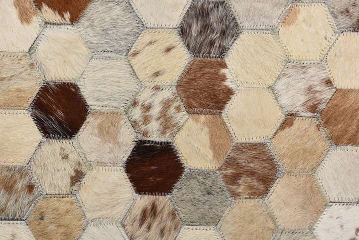 5' 1 x 8' Cowhide Rug