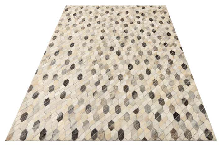 5' x 7' 6 Cowhide Rug