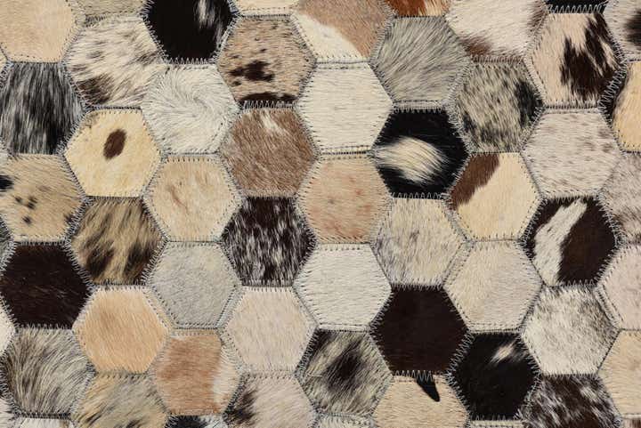 5' 1 x 8' Cowhide Rug