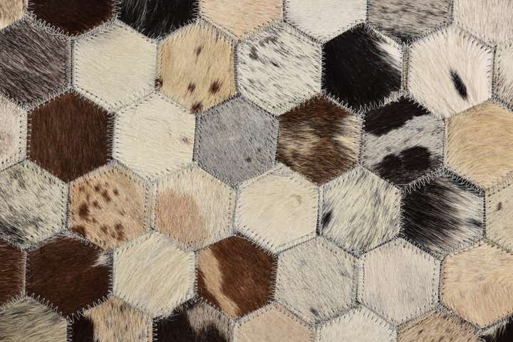 5' 1 x 8' Cowhide Rug