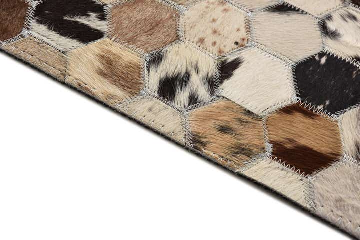5' 1 x 8' Cowhide Rug