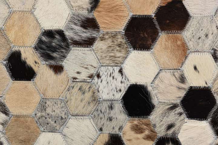 5' 1 x 8' Cowhide Rug